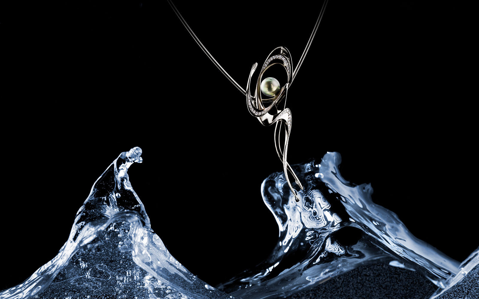 brilldor, jewellery, jewelry, bespoke jewellery, award winning jewellery, design jewellery, bespoke engagement ring, custom made jewellery, bespoke jewellery webshop, quality jewellery, bespoke platinum jewellery, bespoke diamond jewellery, personalized