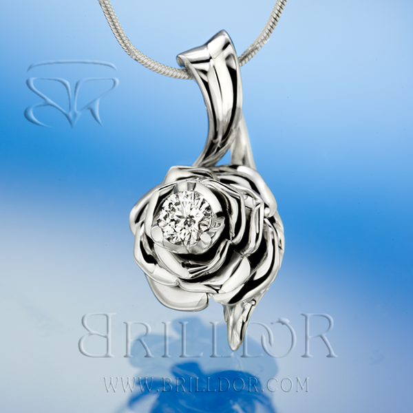 Rose 4 pendant