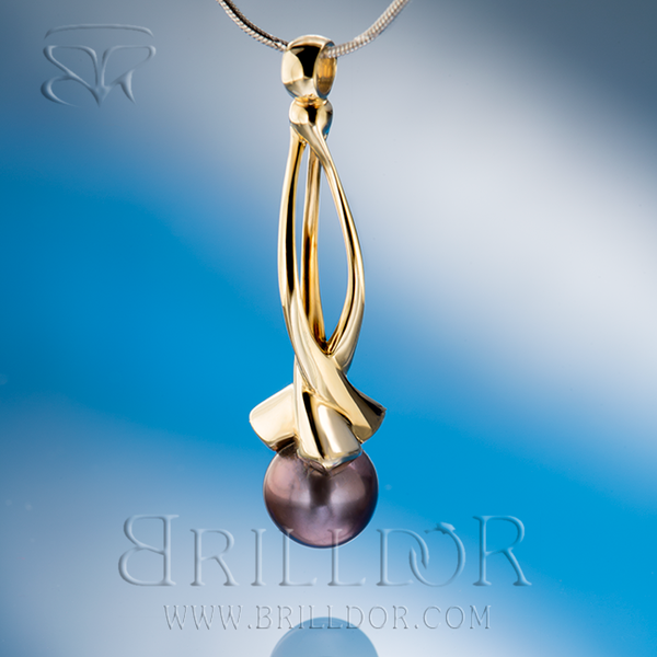 Whirlpool Twist Y pendant