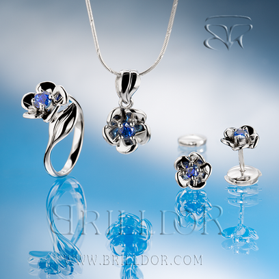 Bellis Perennis earrings